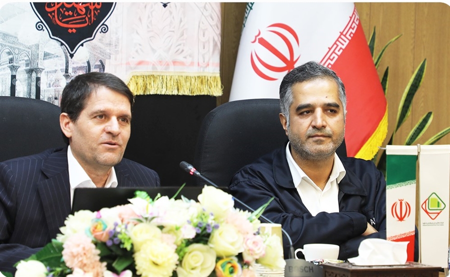  دیدار دکتر عباس زاده معاون وزیر و مدیرعامل محترم شرکت ملی صنایع پتروشیمی از شرکت مخازن سبز پتروشیمی عسلویه