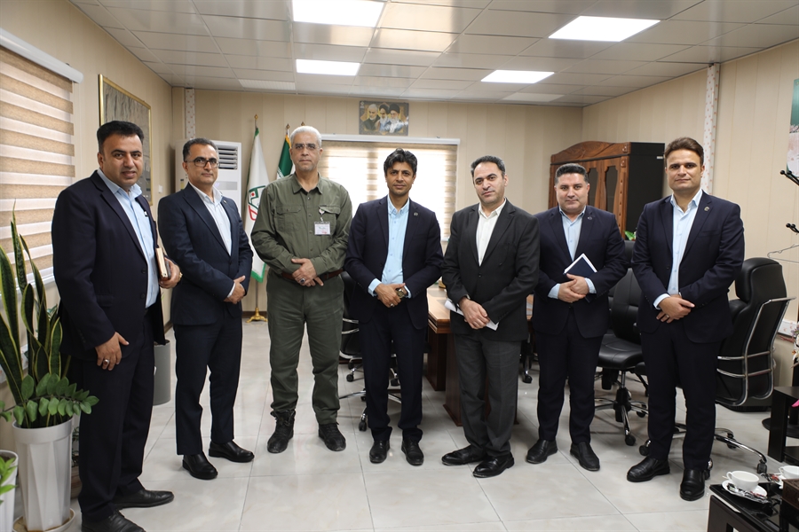 دیدار مدیرعامل شعب بانک تجارت استان بوشهر با سرپرست شرکت مخازن سبز پتروشیمی عسلویه