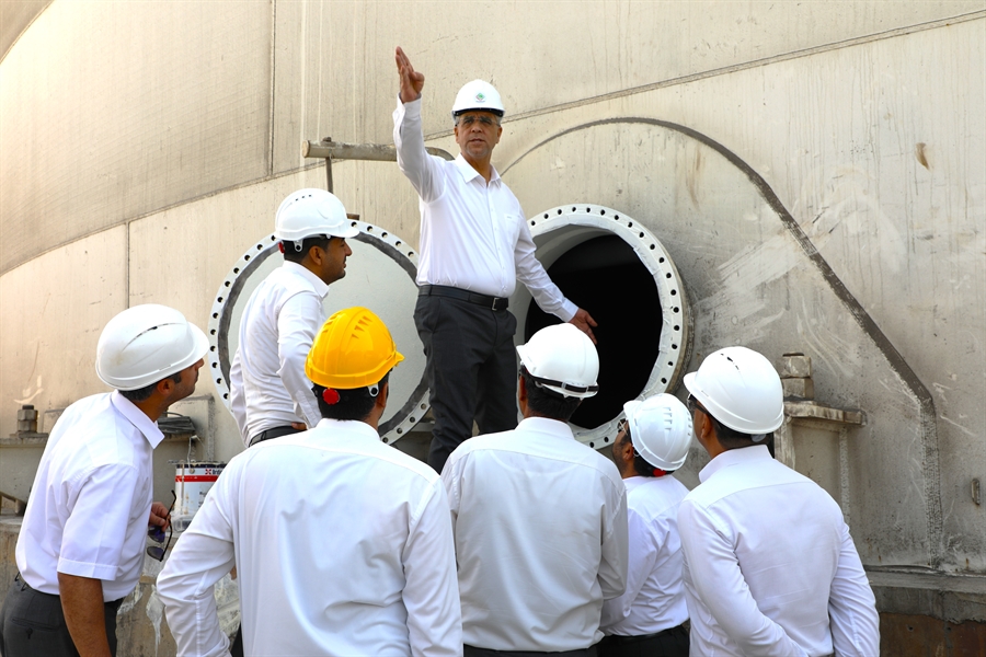 گام‌های نهایی پیش از افتتاح؛ بازدید سرپرست شرکت مخازن سبز پتروشیمی عسلویه از روند اجرای پروژه‌ها