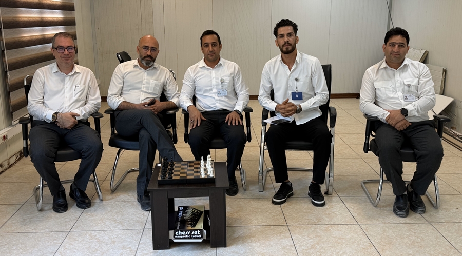 برگزاری مسابقات شطرنج به مناسبت هفته دفاع مقدس در شرکت مخازن سبز پتروشیمی عسلویه